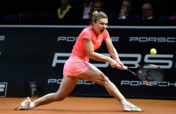 Simona Halep versus Kateryna Bondarenko: 6-3, 6-4!
